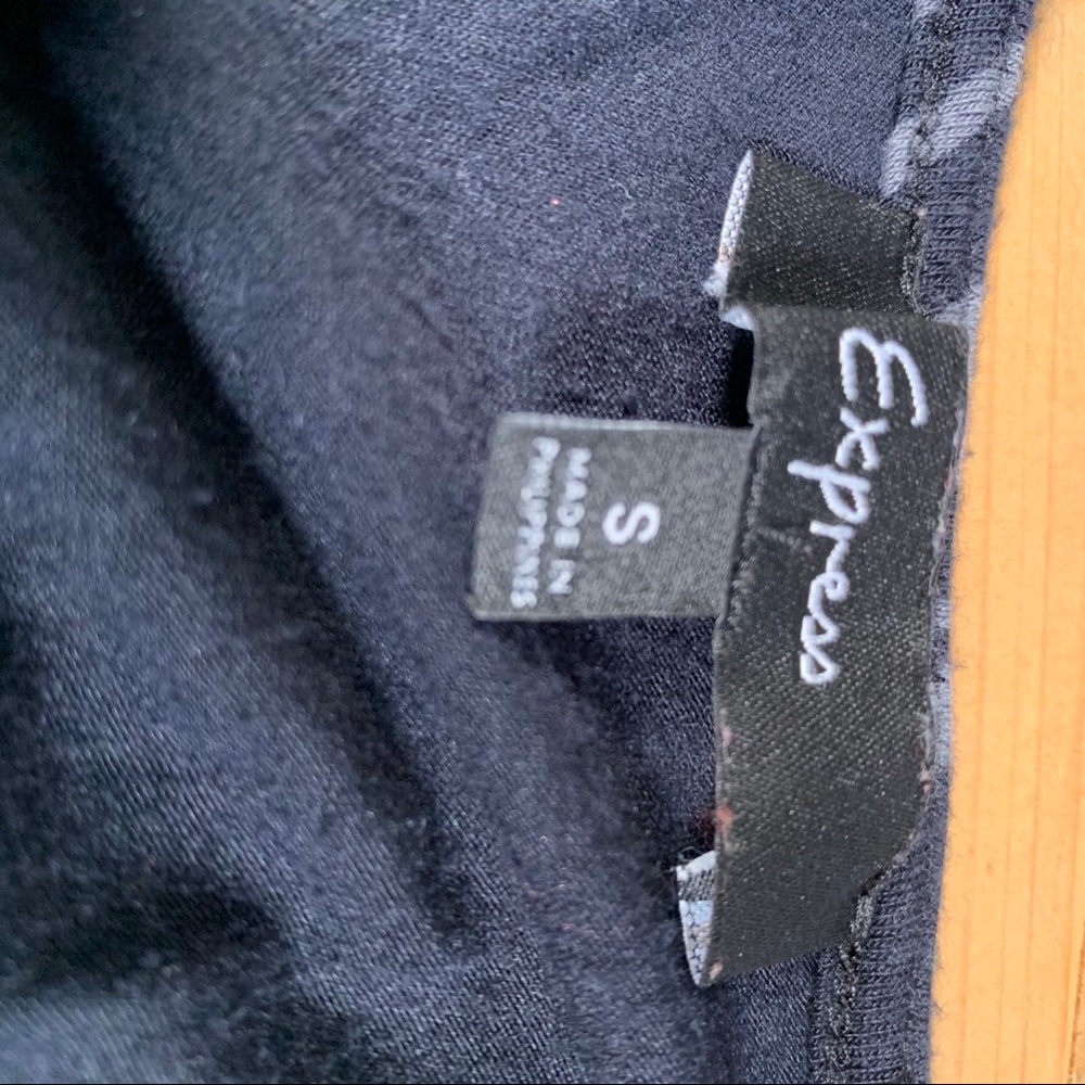 Express Black Graphic Top w/Rhinestone detail (S) - Picture 14 of 16